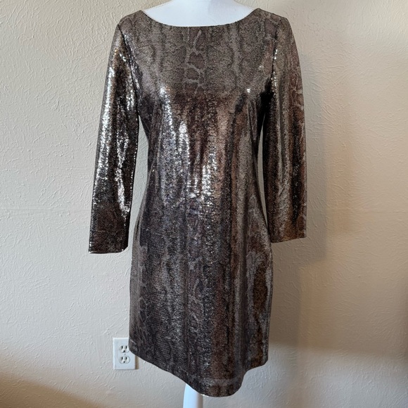 T Tahari Dresses & Skirts - T Tahari Sequin Snake Print Long Sleeve Dress